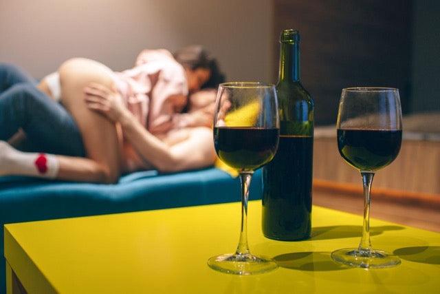 Wein, Sex und Wellness: Die perfekte Mischung für eine sinnlich-erotische Stimmung - DaniChou-Store